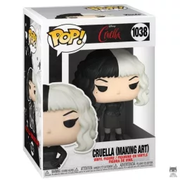Cruella pratiquant l'Art